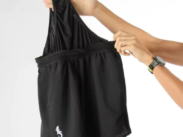 Short Dry Fit 2 em 1: Máxima Performance para Corredores e Ciclistas
